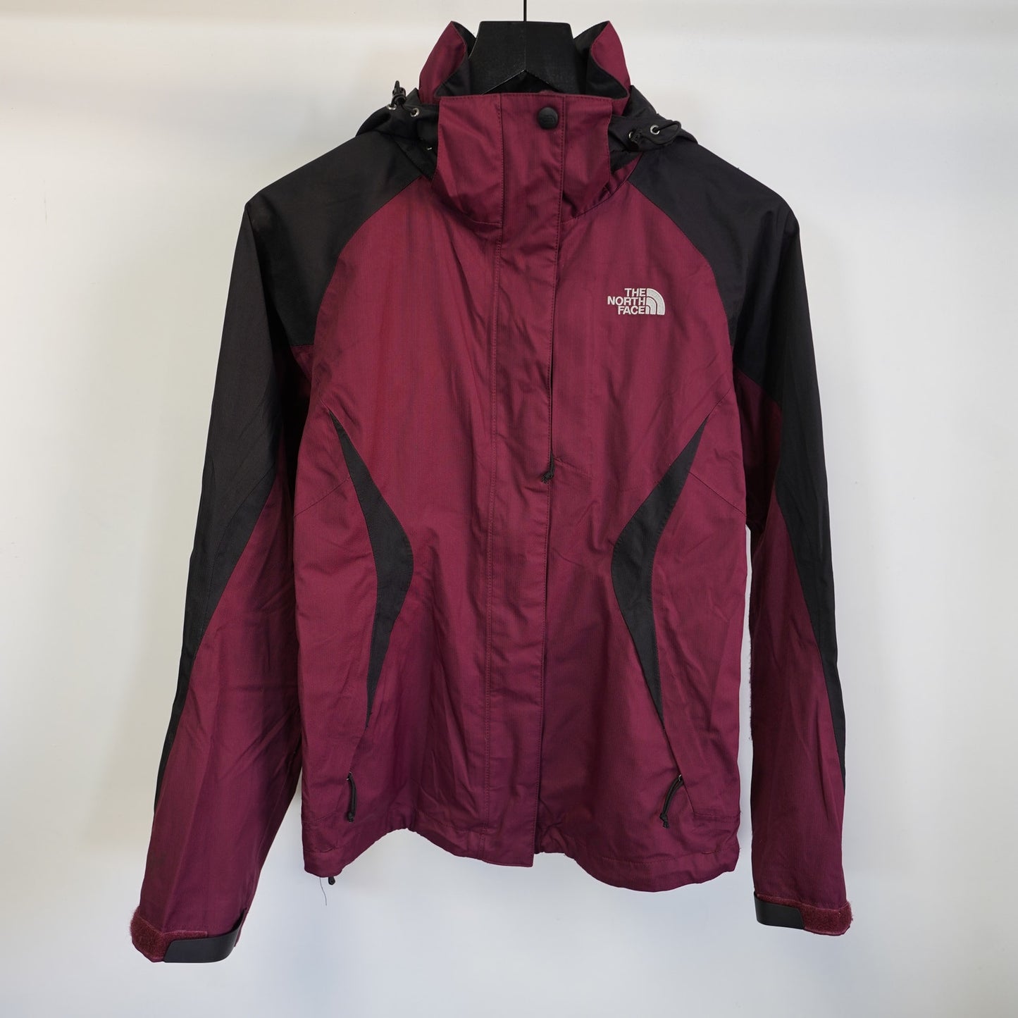 (Women's XS) The North Face HyVent Rain Jacket Maroon Black Gorpcore Granolaa