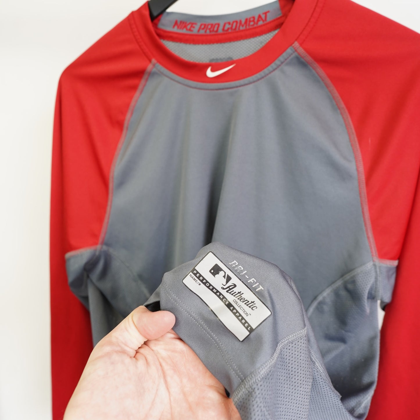 (L) Nike Pro Combat Major League Baseball Longsleeve Shirt Men's L Dri Fit Red Gray
