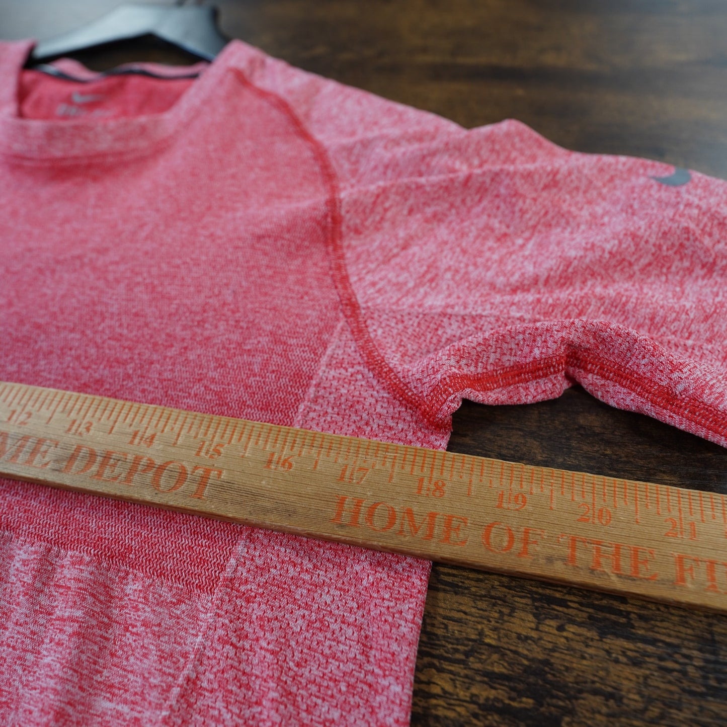 (M) Nike Running Dri-FIT Running T-Shirt Men's M Bright Crimson Breathable