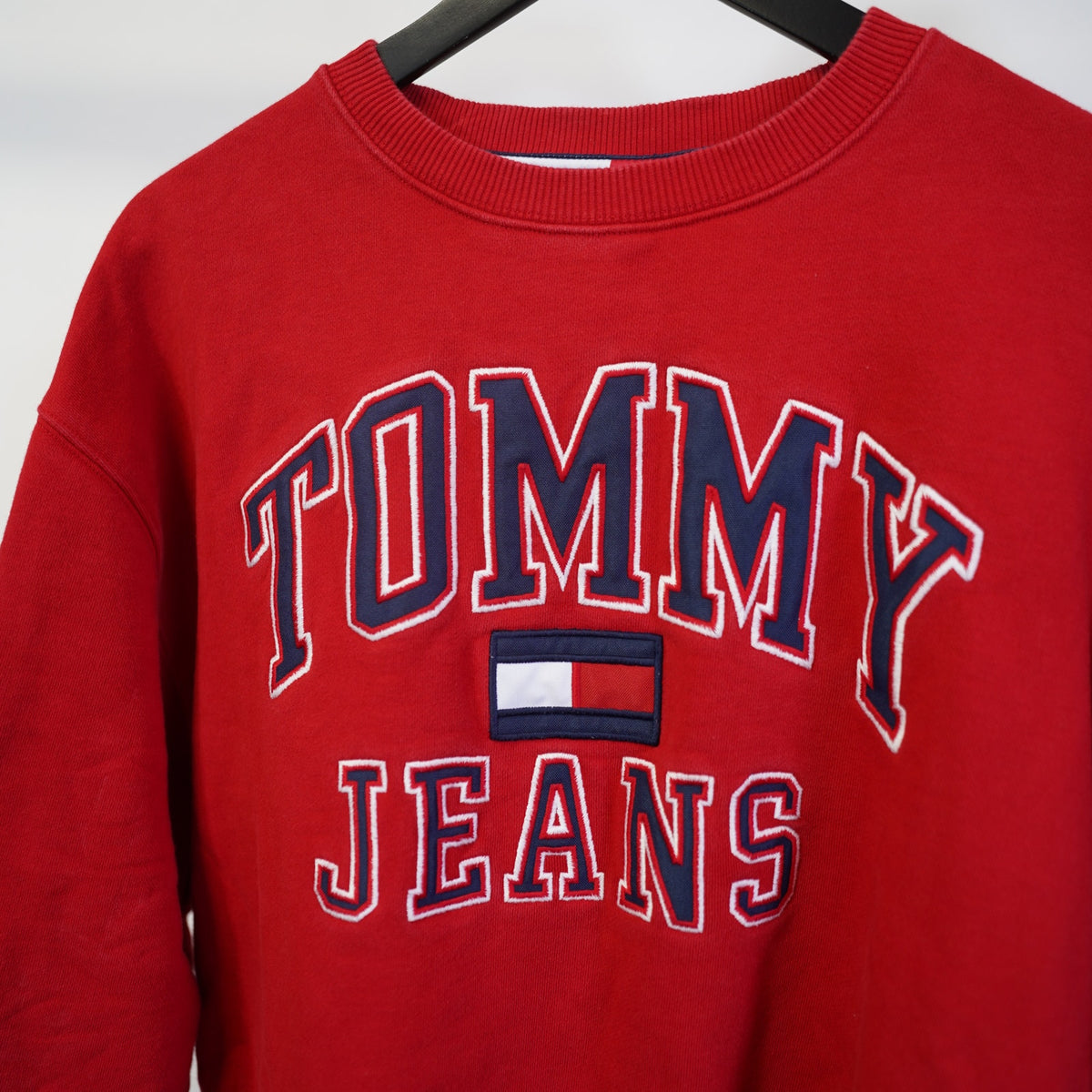 (M) Vintage Tommy Hilfiger Jeans Stitched Spellout Sweatshirt Men's M Red Sewn Retro