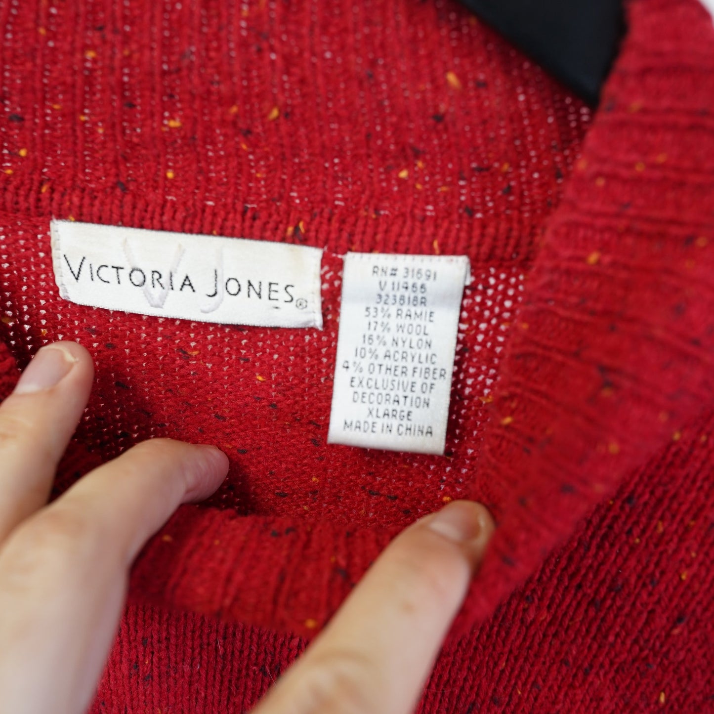 (Women's XL) Vintage Embroidered Ugly Christmas Sweater Women's XL Victoria James Red 90s
