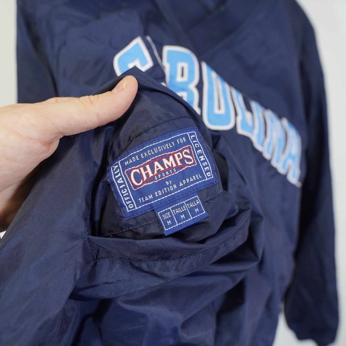 (M) Vintage Carolina Tar Heels Embroidered Pullover Windbreaker Men's M Blue Sewn