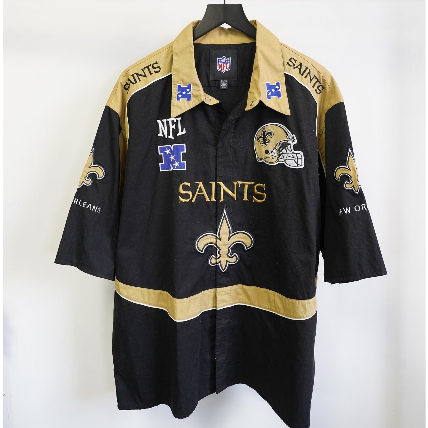 (3XL) Vintage New Orleans Saints Stitched Patchwork Button Up Men's 3XL Black Gold NFL