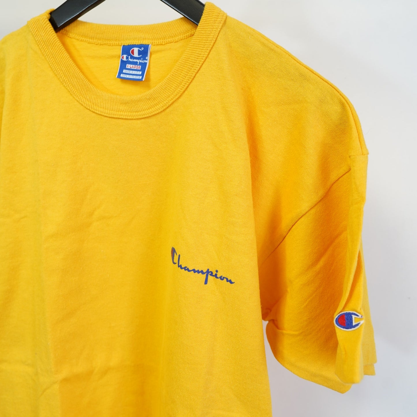 (XL) Vintage Champion 90s USA Made Graphic T-Shirt Men's XL Yellow Basketball Retro