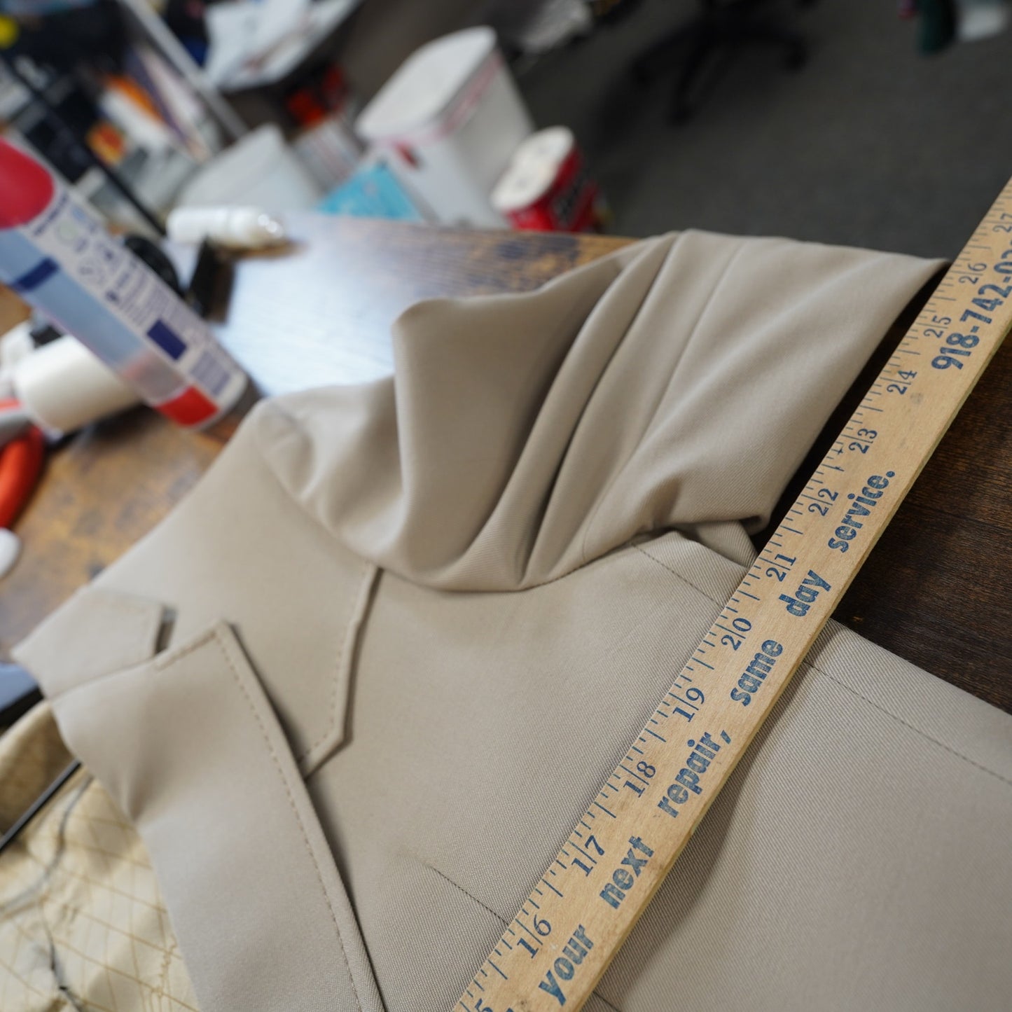 (Men's L) True Vintage Oleg Cassini Western Cowboy Suit Jacket Men's Sz. 42 Tan Blazer 70s