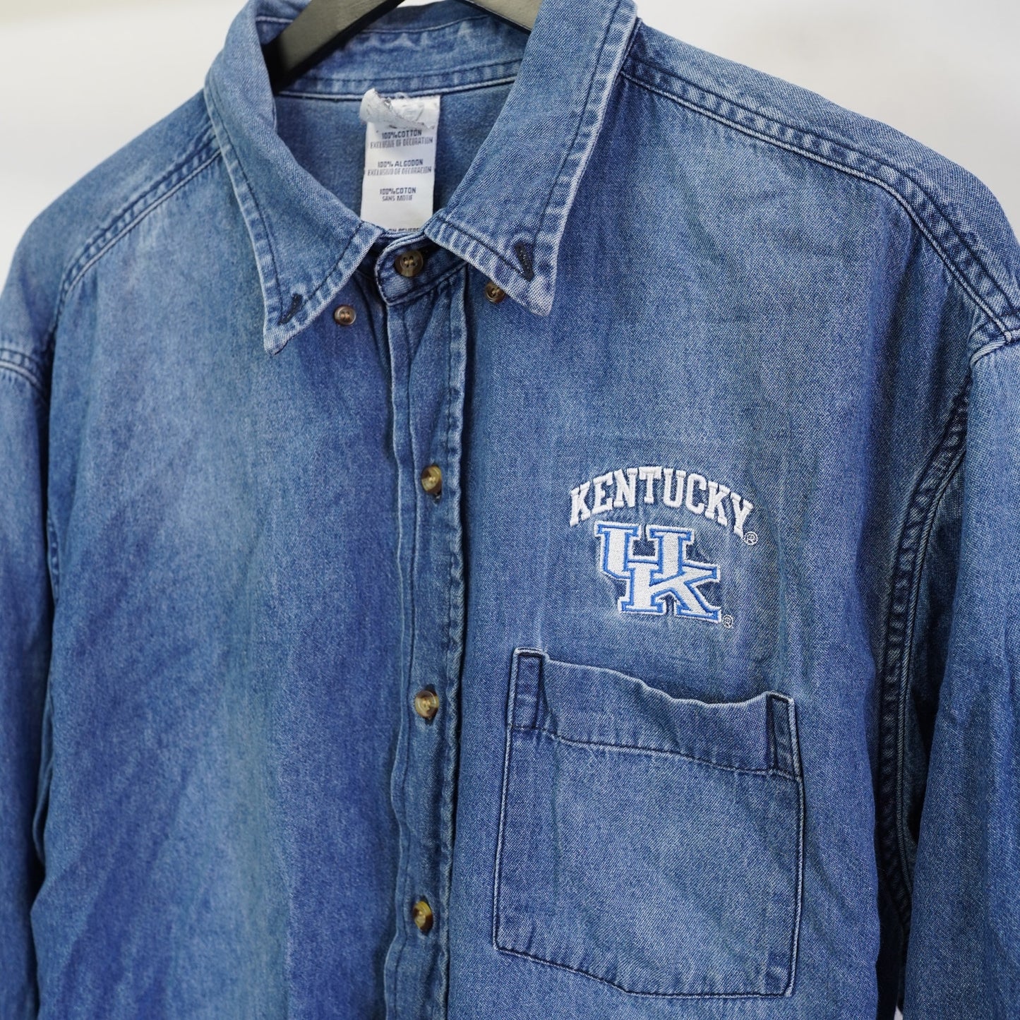 (XL) Vintage UK Kentucky Wildcats Embroidered Denim Button Up Shirt Men's XL Blue