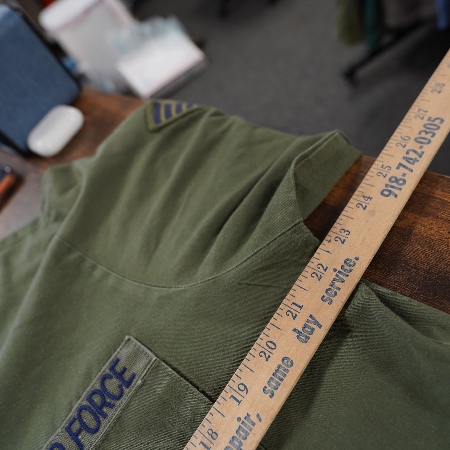 (L) Vintage U.S. Air Force OG 507 Green Fatigue Uniform Shirt Utility Patches Mens L