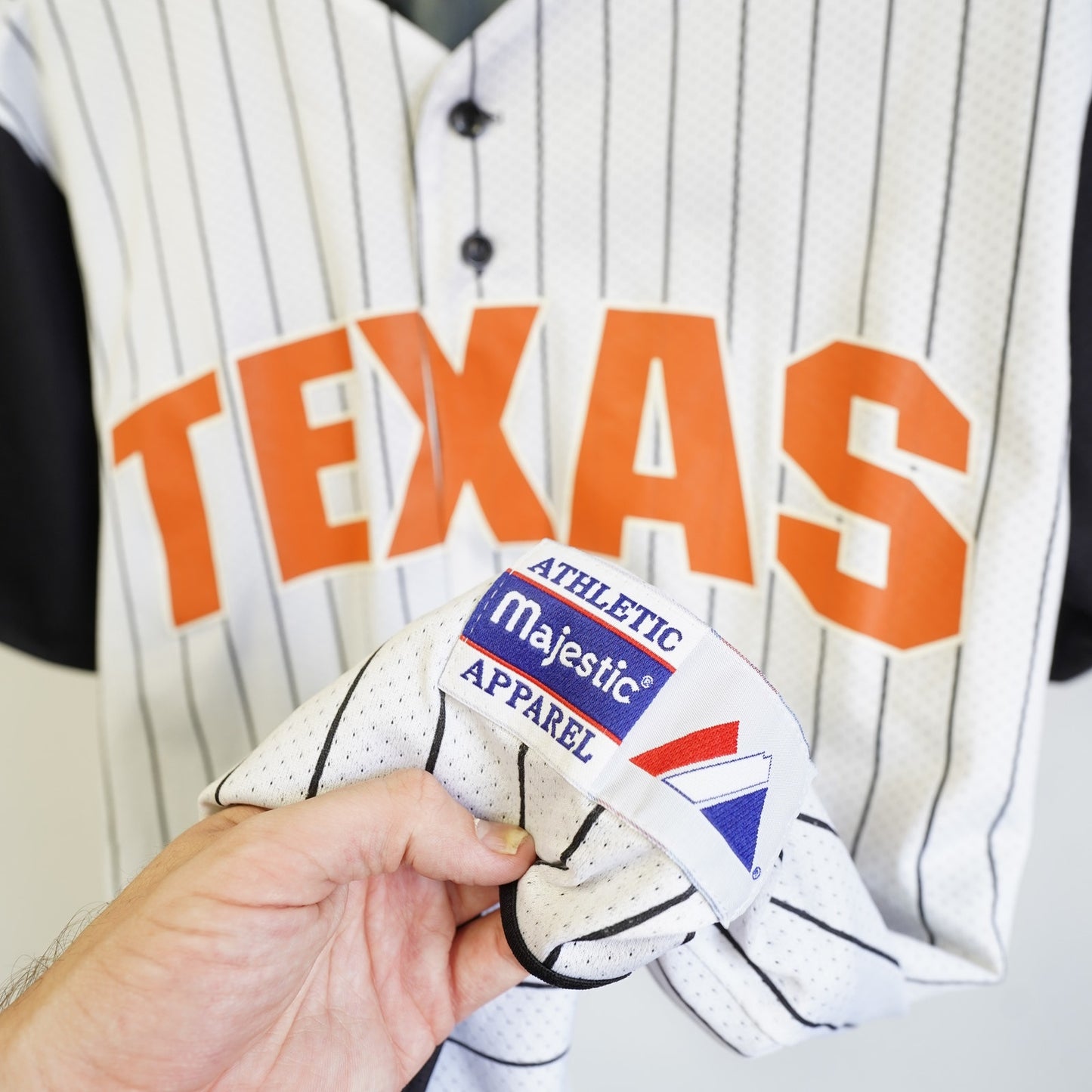 (L) Texas Longhorns Reversible Majestic Baseball Jersey Men's L Pinstripe White 90s