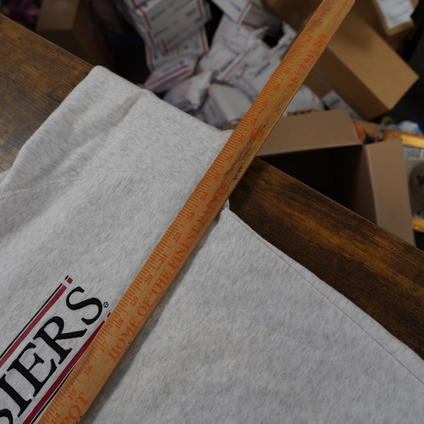 (L) Indiana University Hoosiers Champion Stitched Sweatshirt Men's L Crewneck Gray