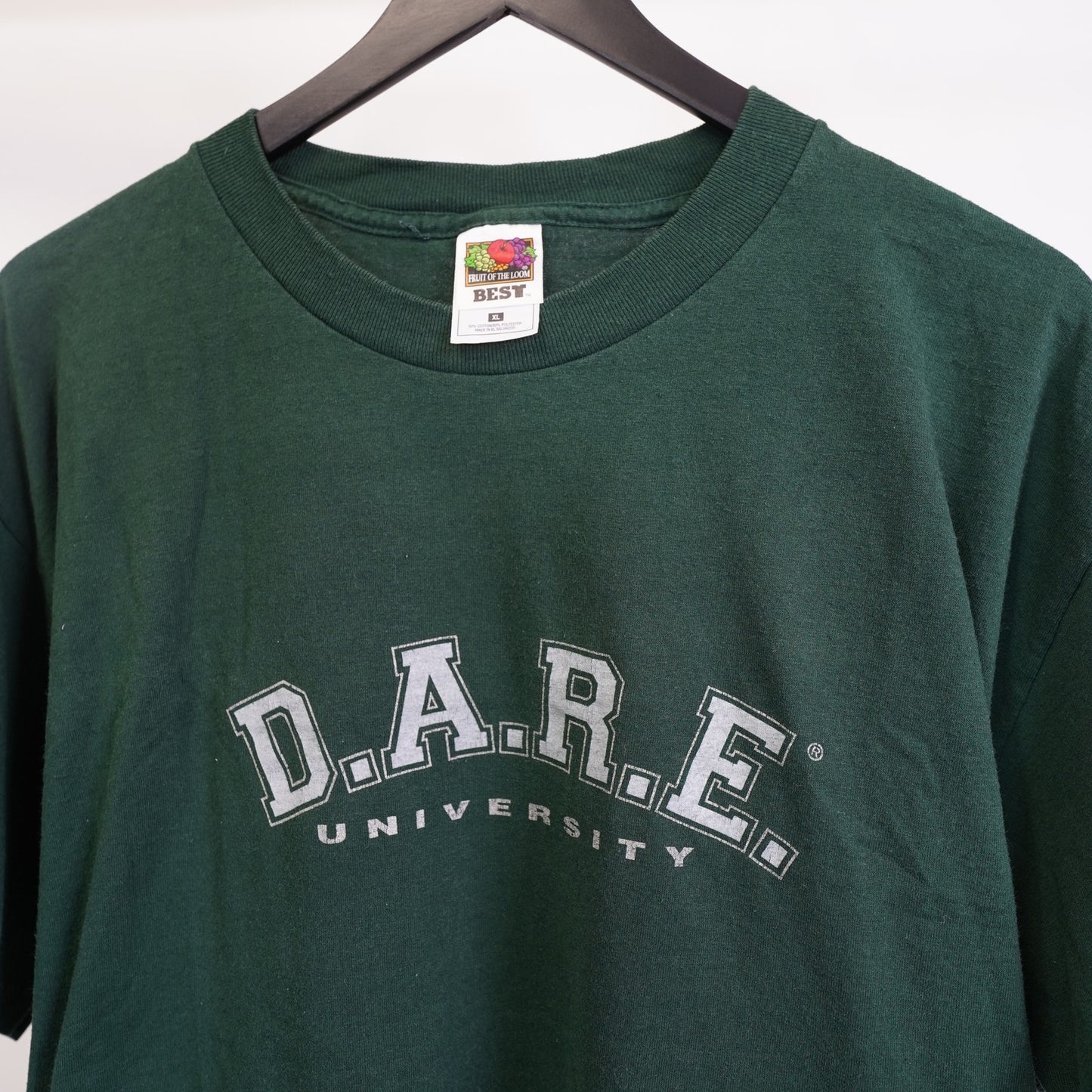 (XL) Vintage Dare to Resist Drugs University T-Shirt Men's XL Green Fruit of the Loom