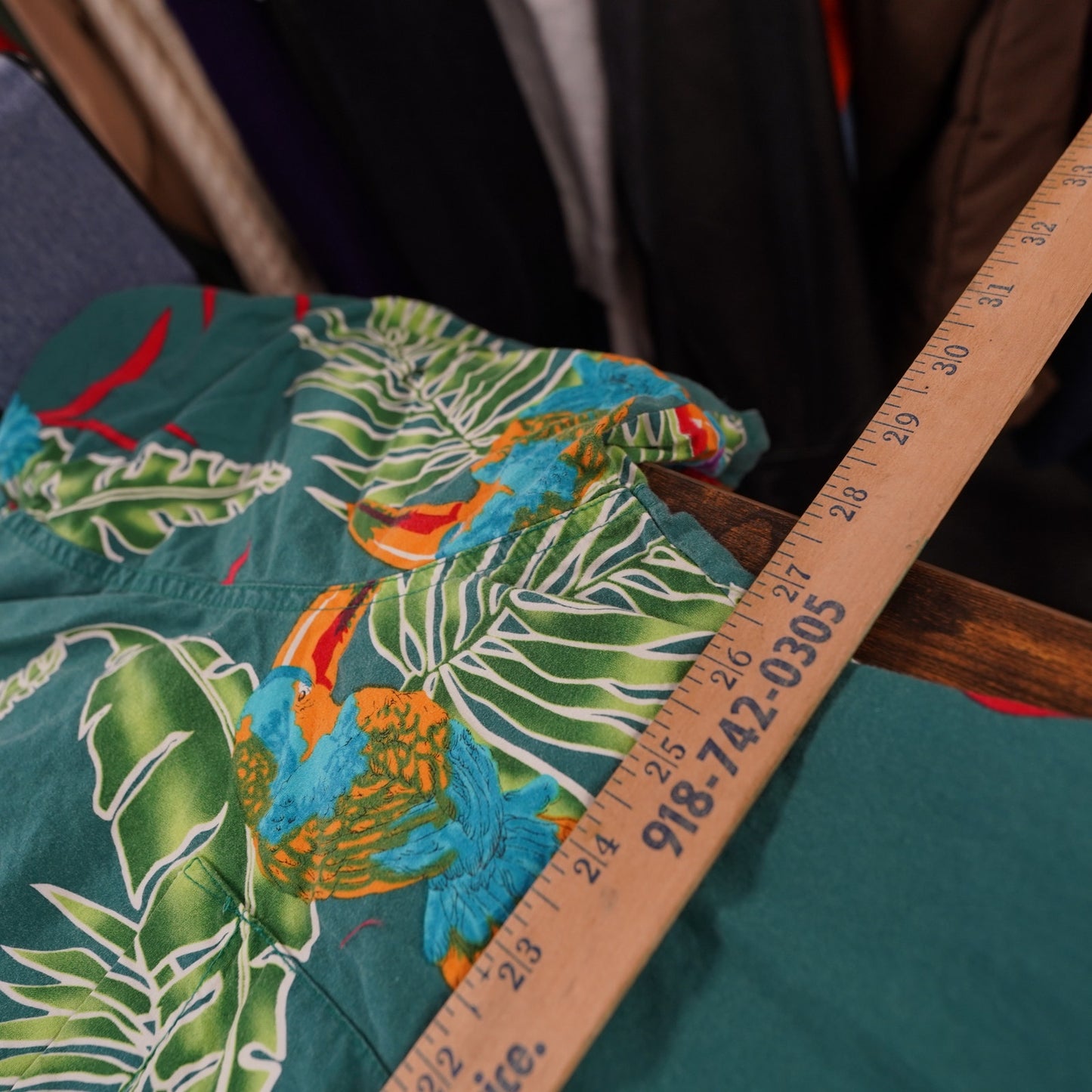 Vintage 90's Go Barefoot Hawaiian Shirt Men's 2XL Floral Parrot Made in USA XXL