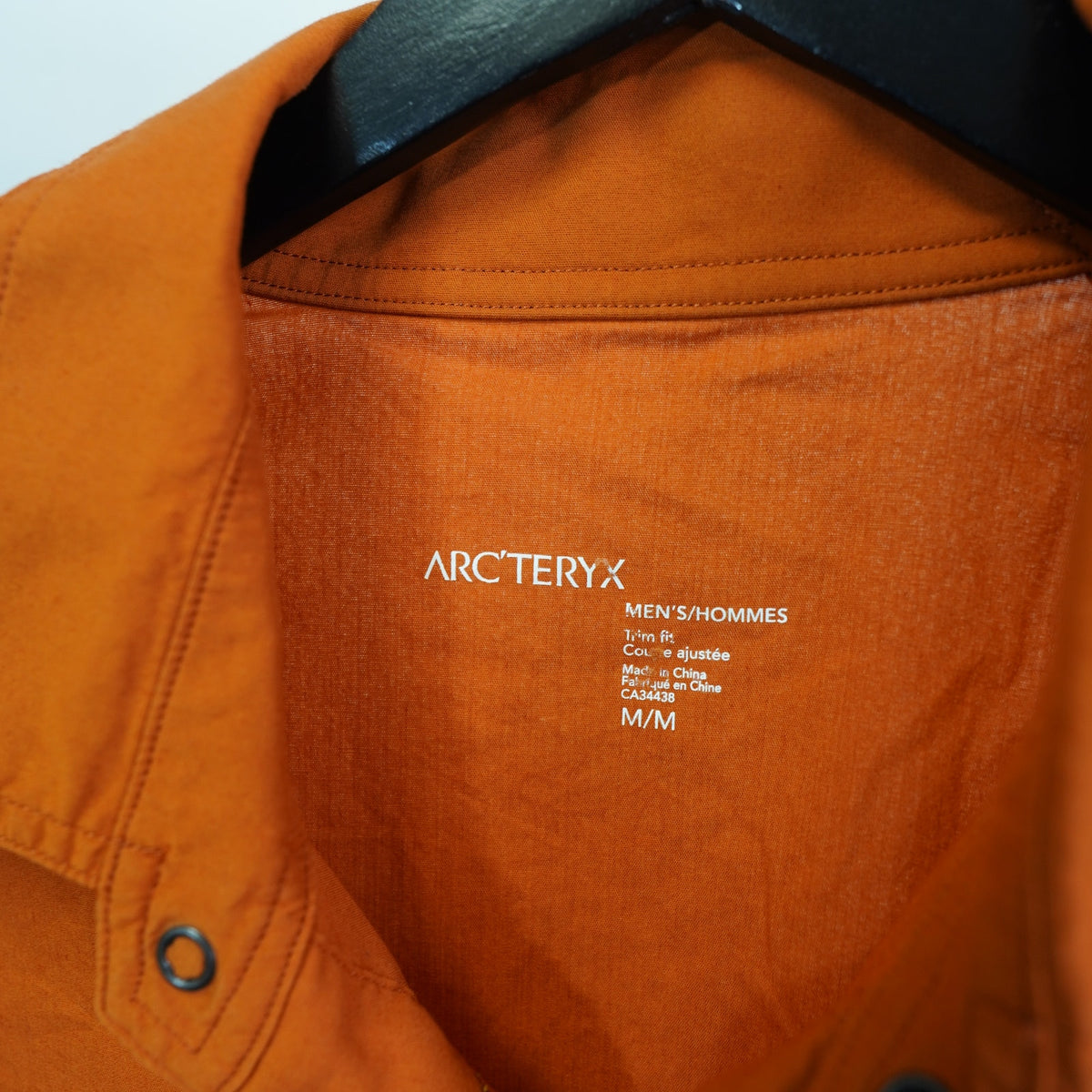 (M) Arc'teryx Transept Technical Outdoor Button Up Camp Shirt Men's M Burnt Orange