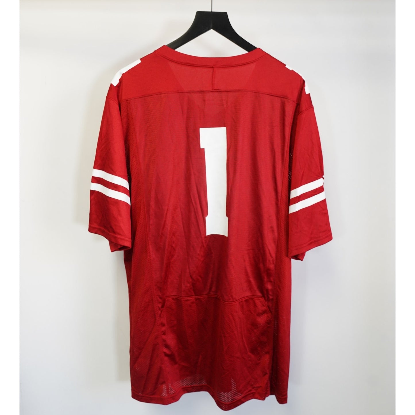 (XXL) Wisconsin Badgers Under Armour Premier Football Jersey Men's XXL Red Authentic