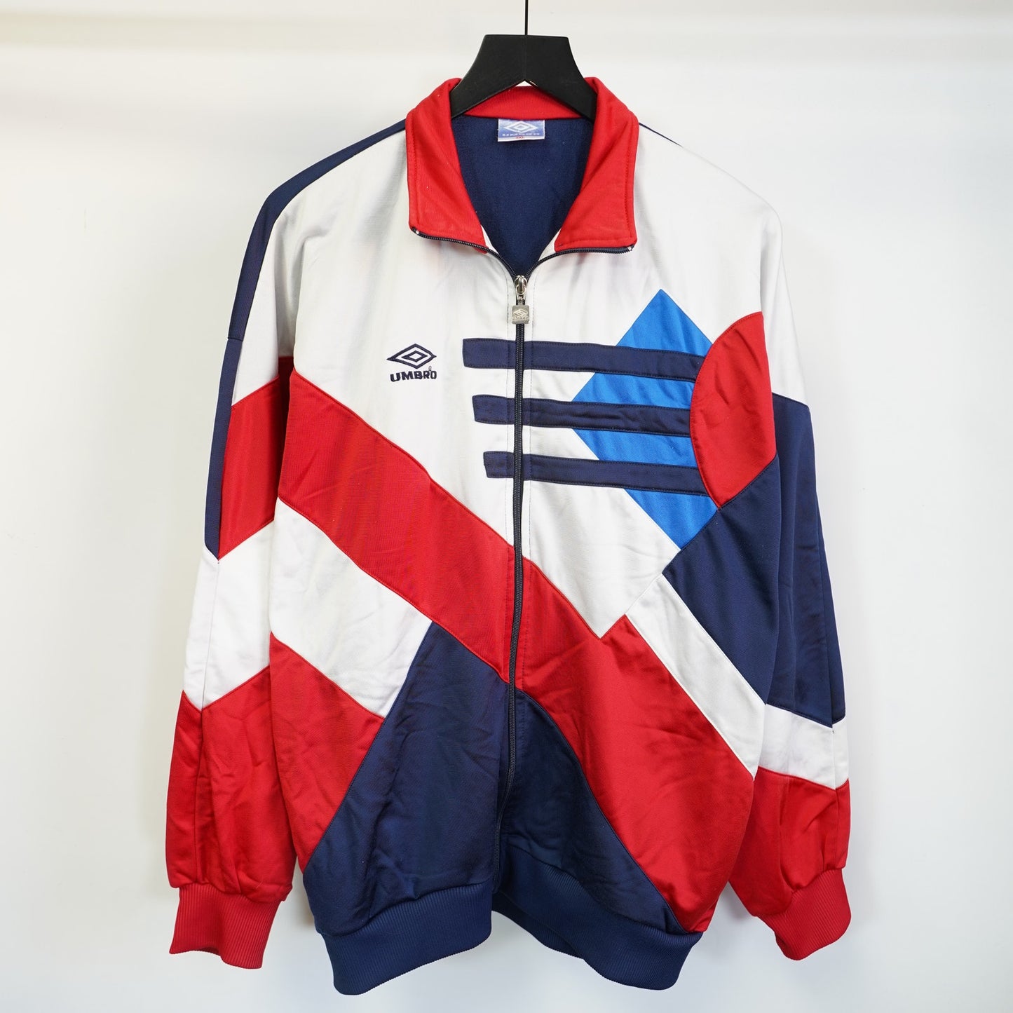 (XL) Vintage Umbro Soccer Track Jacket Men's XL White Red 90s Patchwork Retro Warm Up