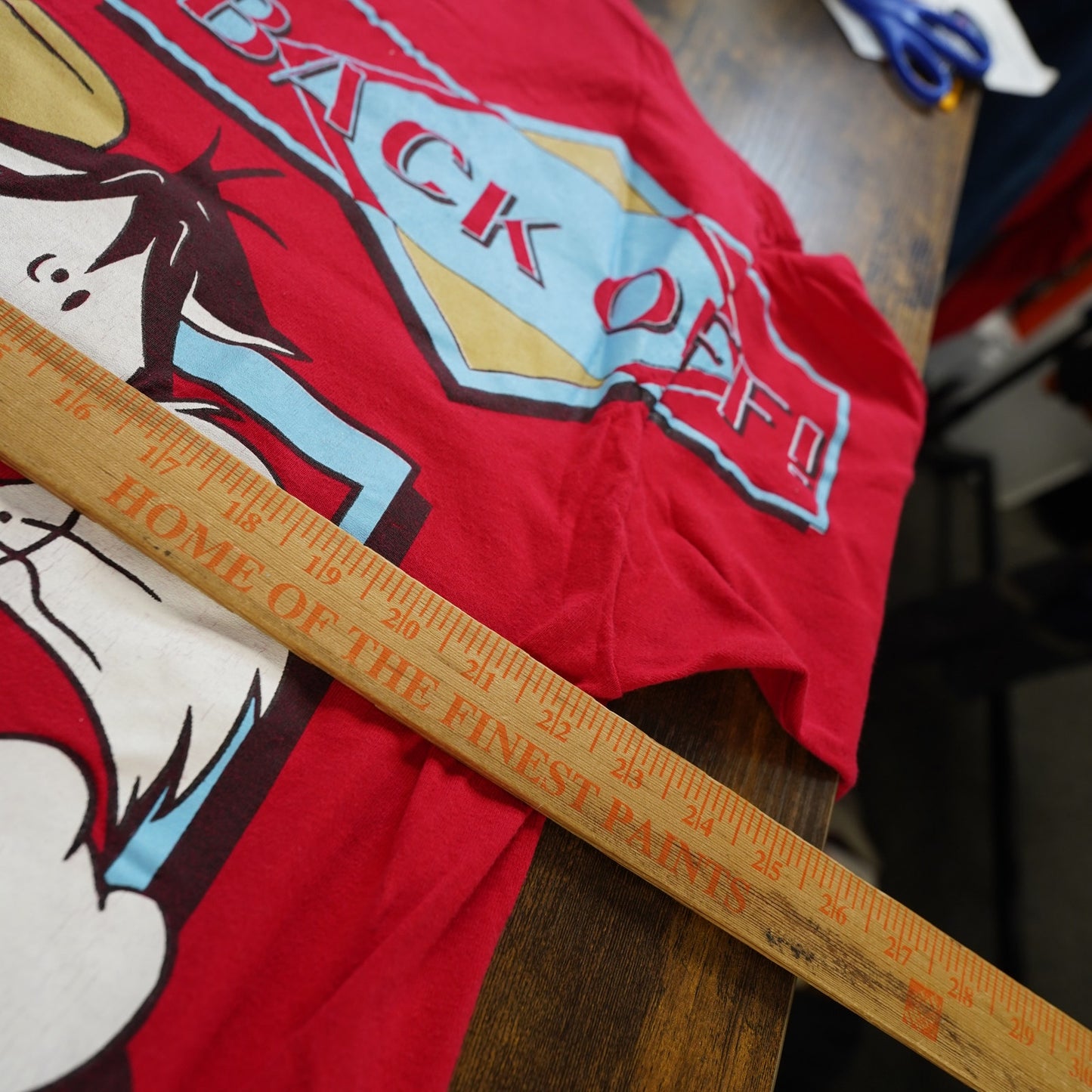 (XL) Vintage Tweety & Sylvester Looney Tunes  T-Shirt Men's XL Red AOP 90s Single