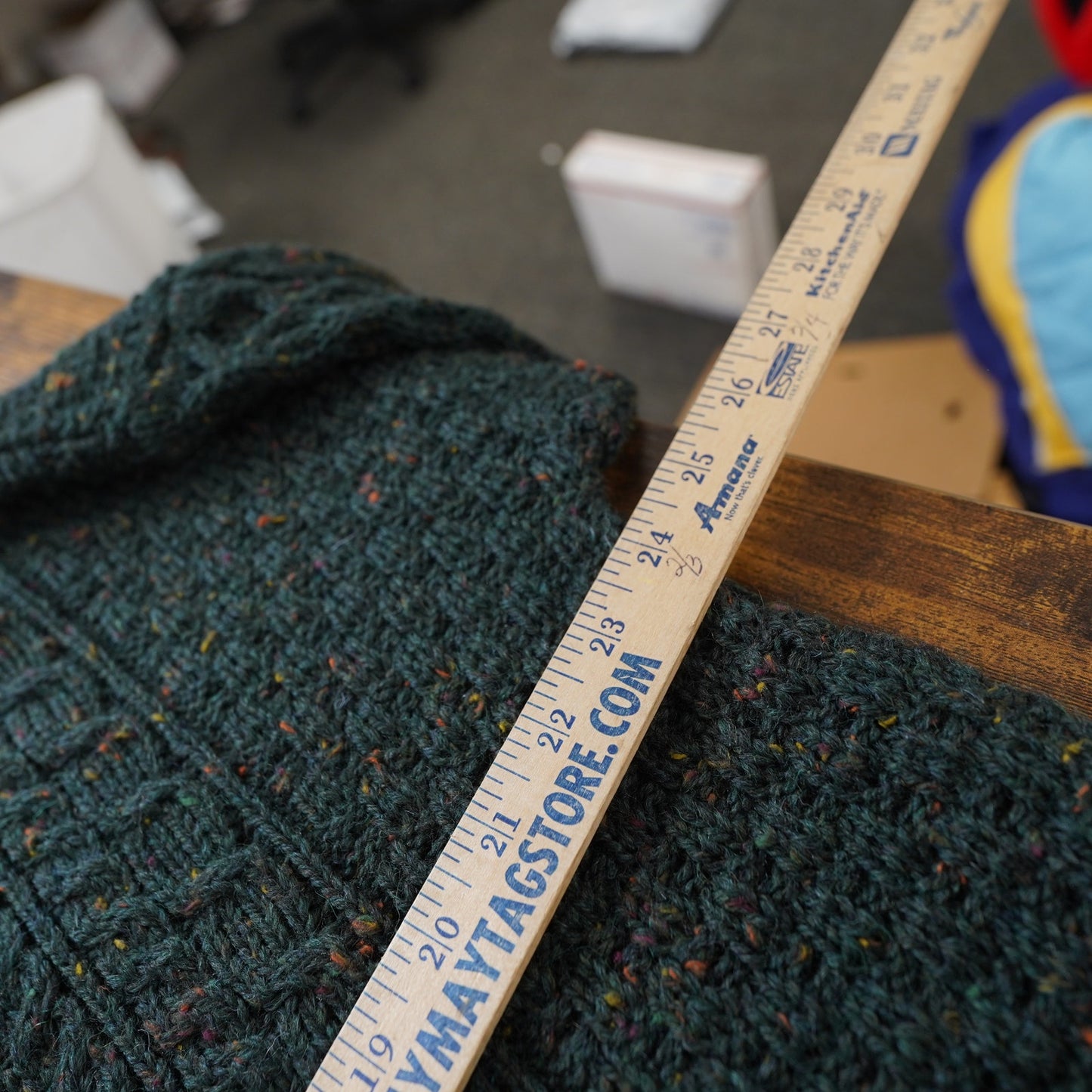 (XL) Vintage Carraig Donn Fisherman Cable Knit Wool Sweater Men's XL Green Ireland
