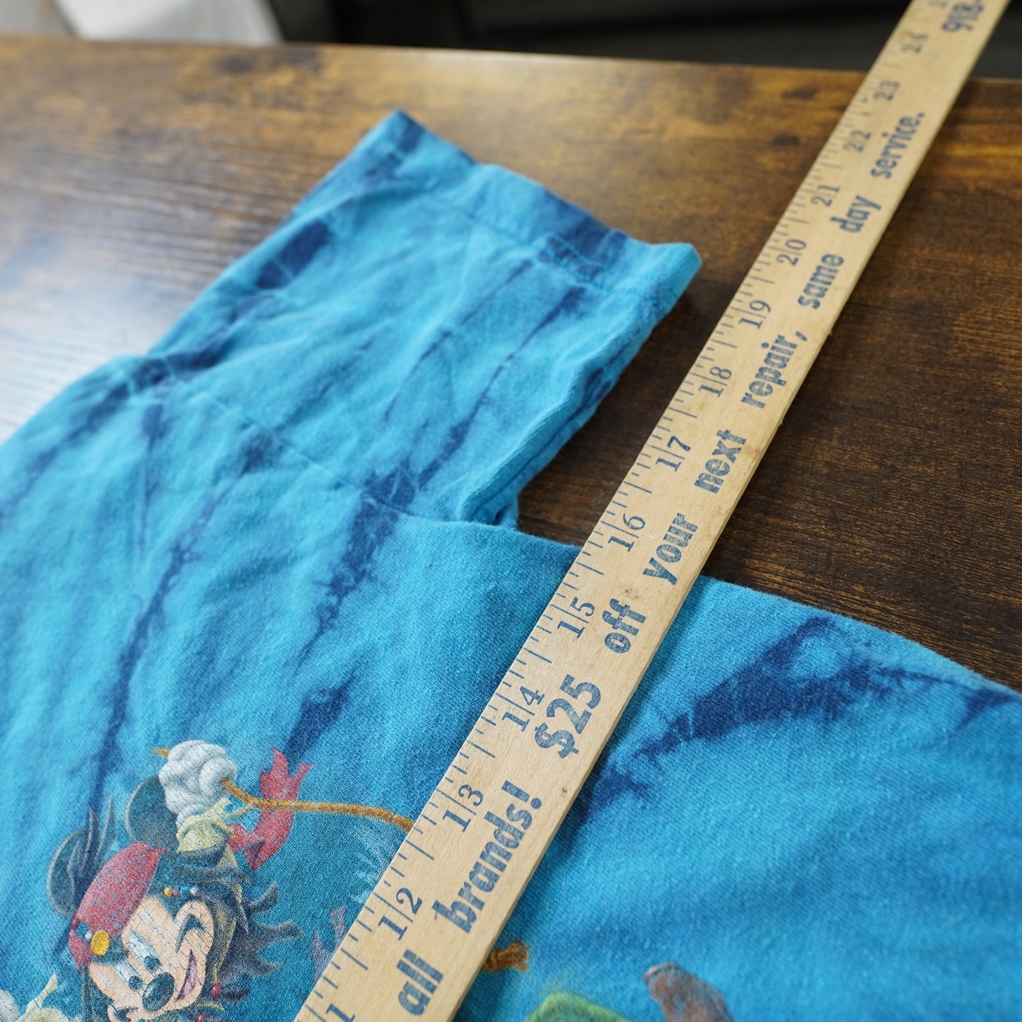 (Youth L) Vintage Pirates of the Caribbean Disney Mickey Mouse Tie Dye T-Shirt Youth Sz. L