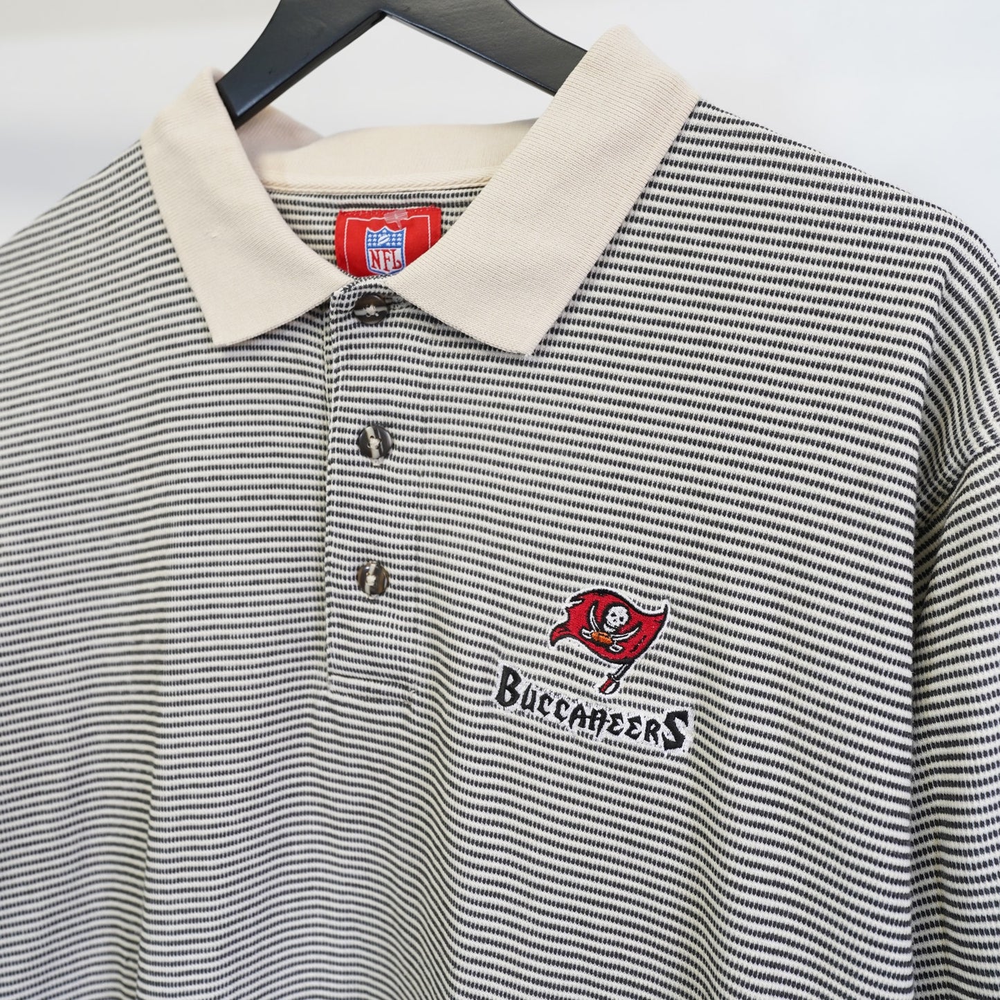 (L) Vintage 2000s Tampa Bay Buccaneers Embroidered Striped Polo Shirt Men's L Y2K