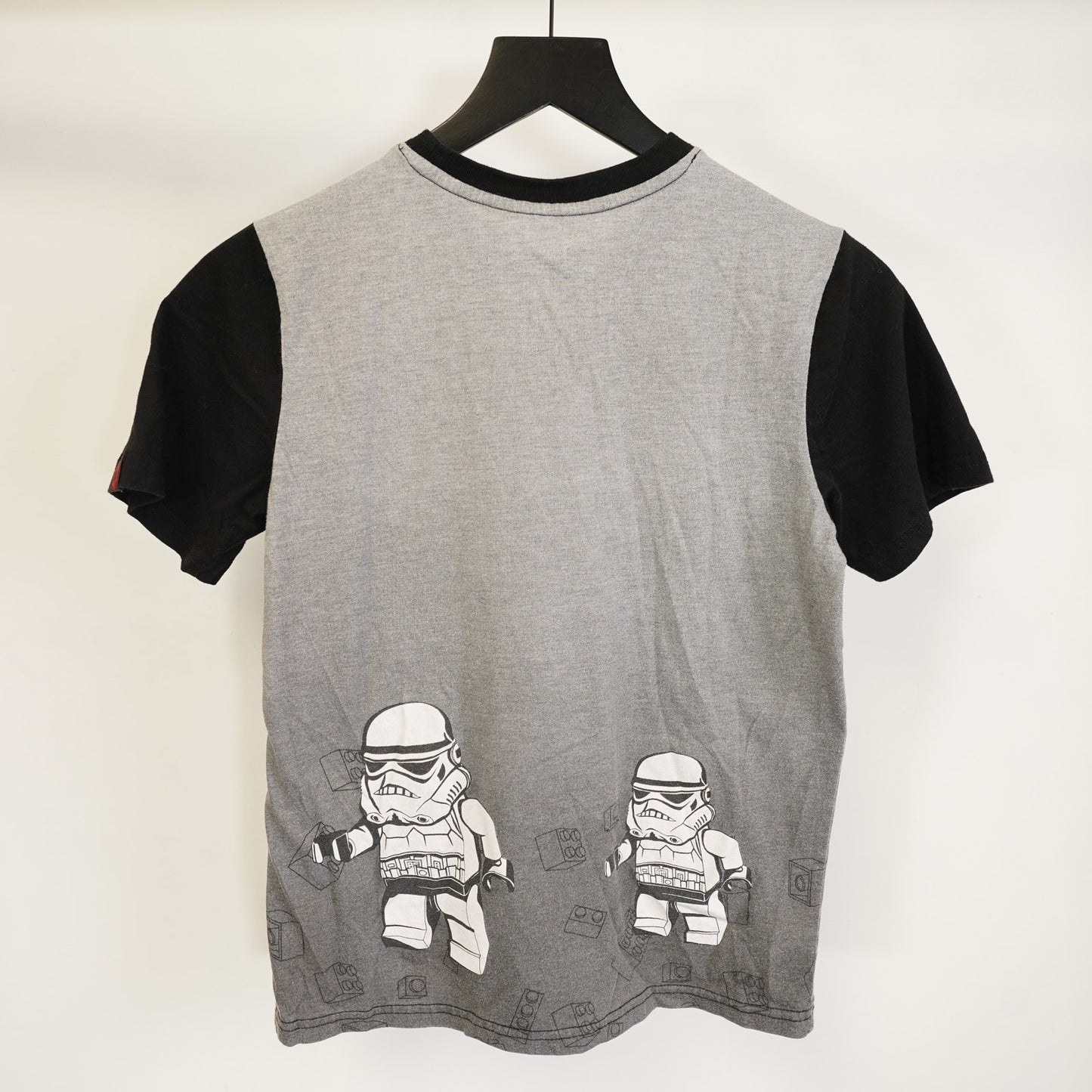 (Youth M) Vintage Lego Star Wars Storm Trooper T-Shirt Kids Sz. 8 Youth M Gray Black