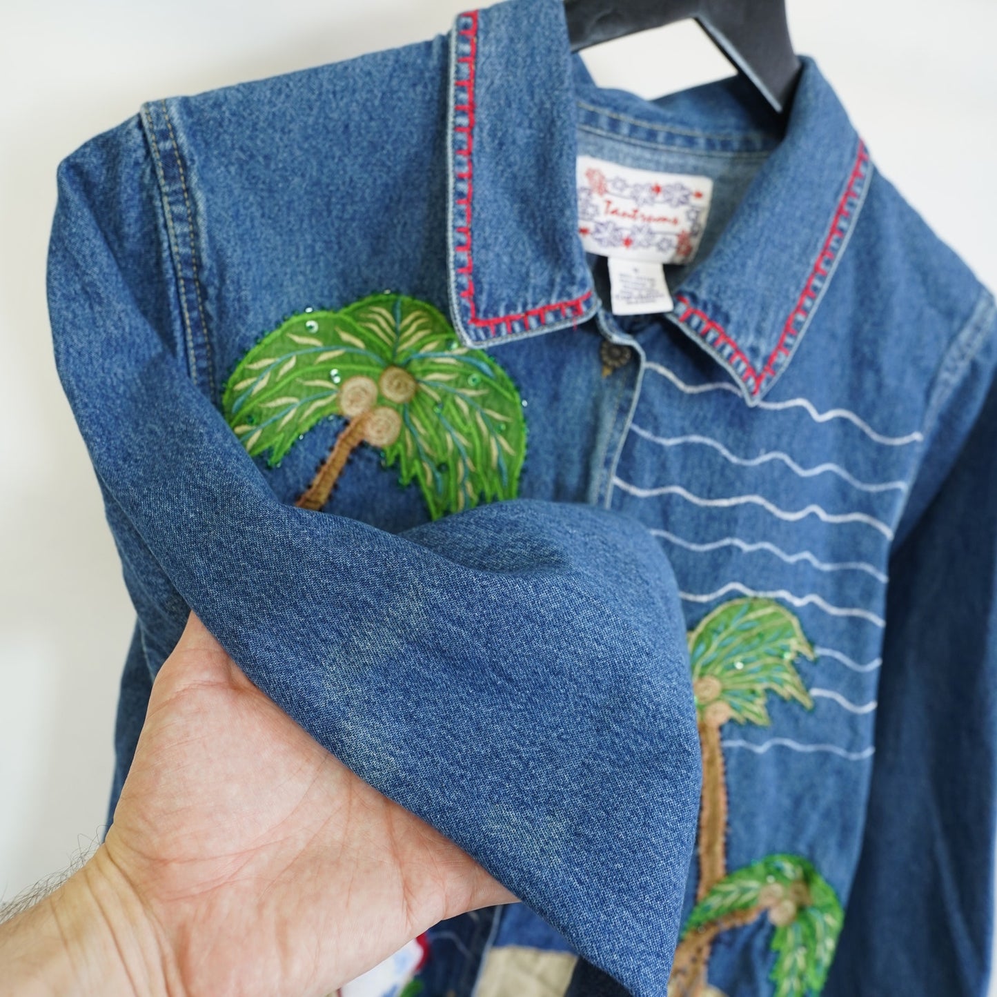 (S) Vintage Christmas Embroidered Santa Denim Jacket Tropical Women's S Tantrums