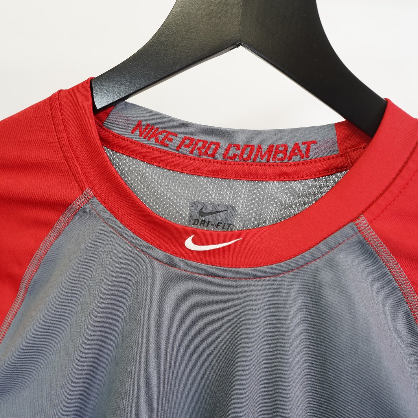 (L) Nike Pro Combat Major League Baseball Longsleeve Shirt Men's L Dri Fit Red Gray