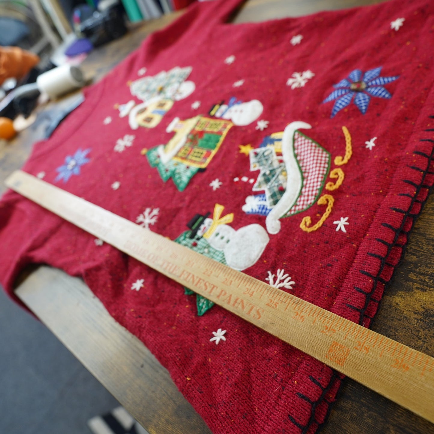 (Women's XL) Vintage Embroidered Ugly Christmas Sweater Women's XL Victoria James Red 90s