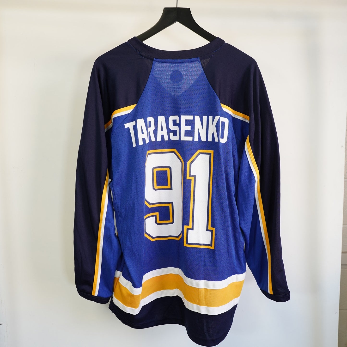 (M) St. Louis Blues Vladimir Tarasenko Authentic NHL Jersey Men's M Blue