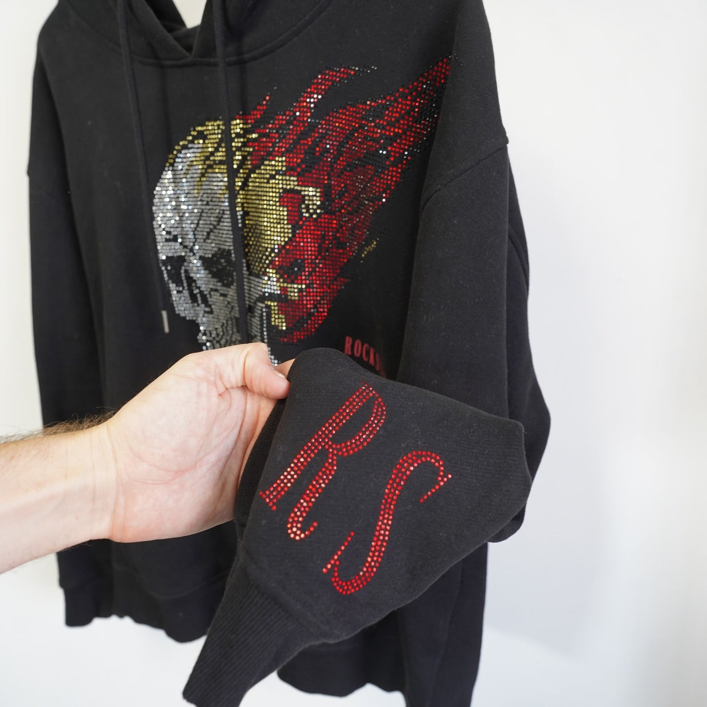 (L) Rockstar Original Bedazzled Skull Y2K Hoodie Men's L Black 2000s Emo Vamp