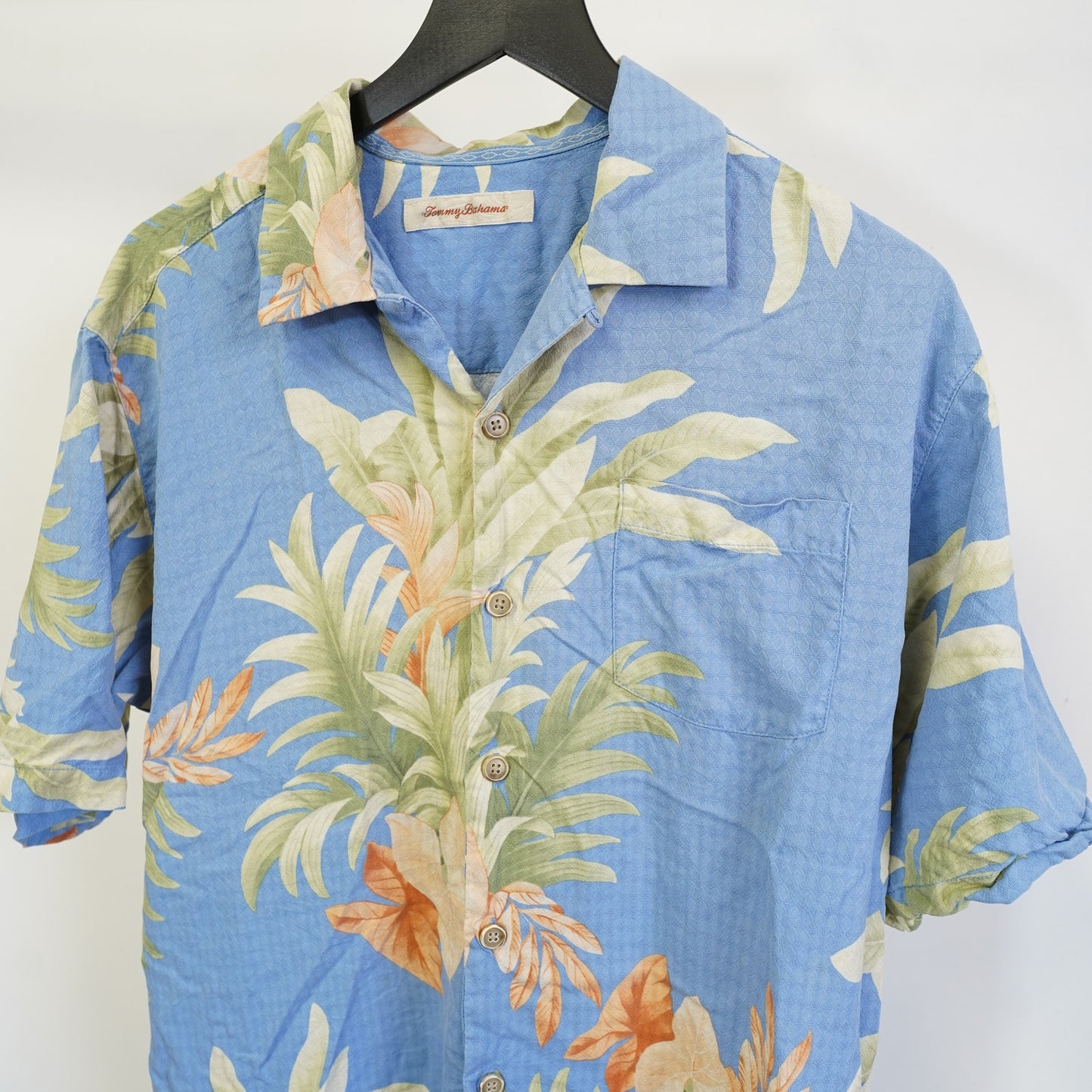 (M) Tommy Bahama Mens Floral 100% Silk Hawaiian Shirt Men's M Blue Flowers Surf
