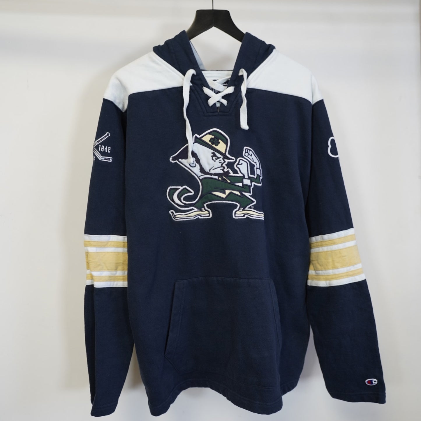 (L) Notre Dame Fighting Irish Sewn Champion Hockey Hoodie Men's L Embroidered Blue
