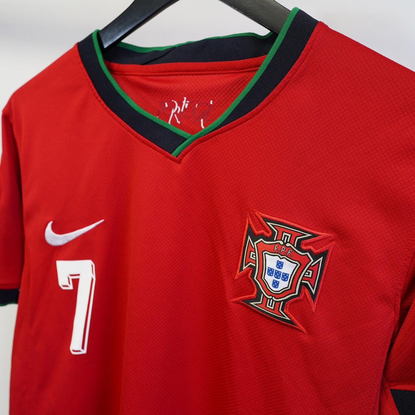 (M) Cristiano Ronaldo Nike Portugal Soccer Jersey Men's M Red Euros Football