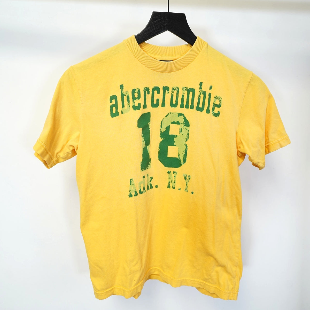 (Women's M) Vintage Abercrombie & Fitch NY Y2K T-Shirt Women's M Yellow Green 2000s New York