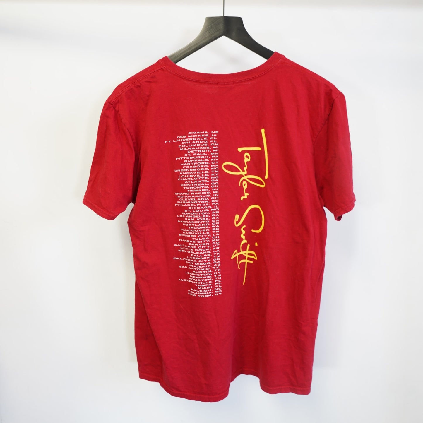 (L) Taylor Swift Speak Now Album Band Tour T-Shirt Unisex Size Large Red Gildan