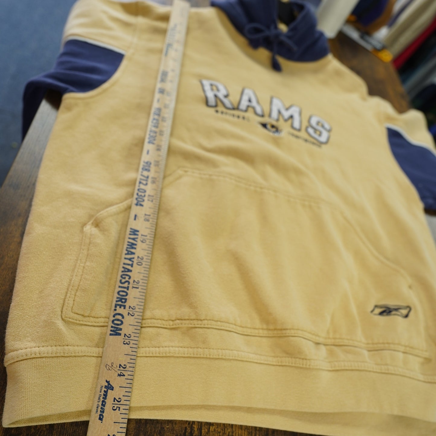 (M) Vintage LA St. Louis Rams Reebok Hoodie Men's M Gold Y2K 2000s Football NFL