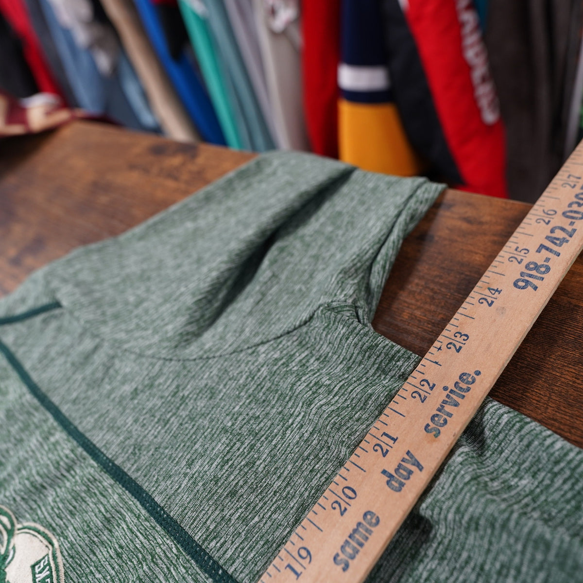 (L) Antigua Milwaukee Bucks Sewn 1/4 Zip Pullover Performance Sweater Men's L Green