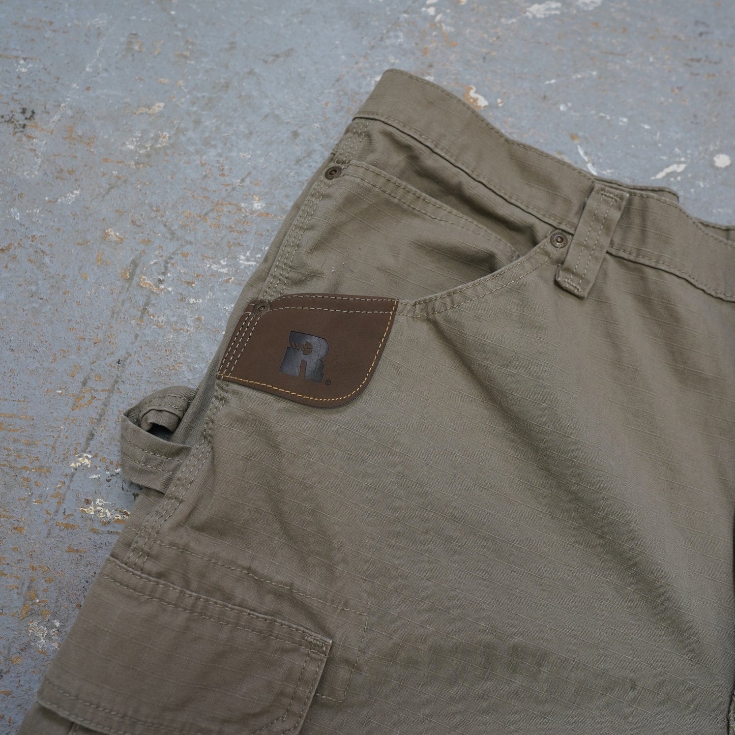 (Sz. 40) Wrangler Riggs Cargo Shorts Men's Sz. 40 Utility Workwear Beige Tan