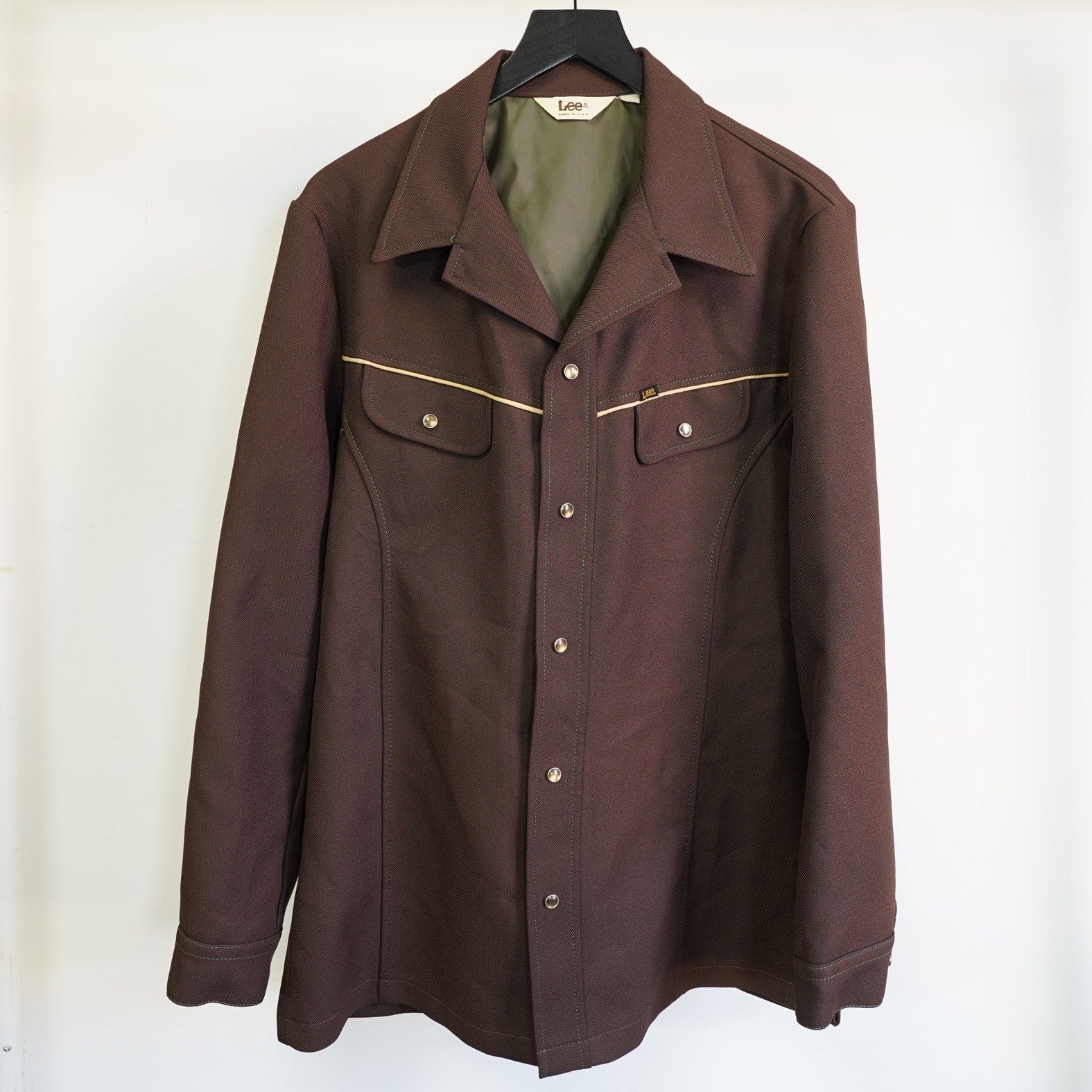 L) True Vintage Lee Western 70s Polyester Pearl Snap Button Down