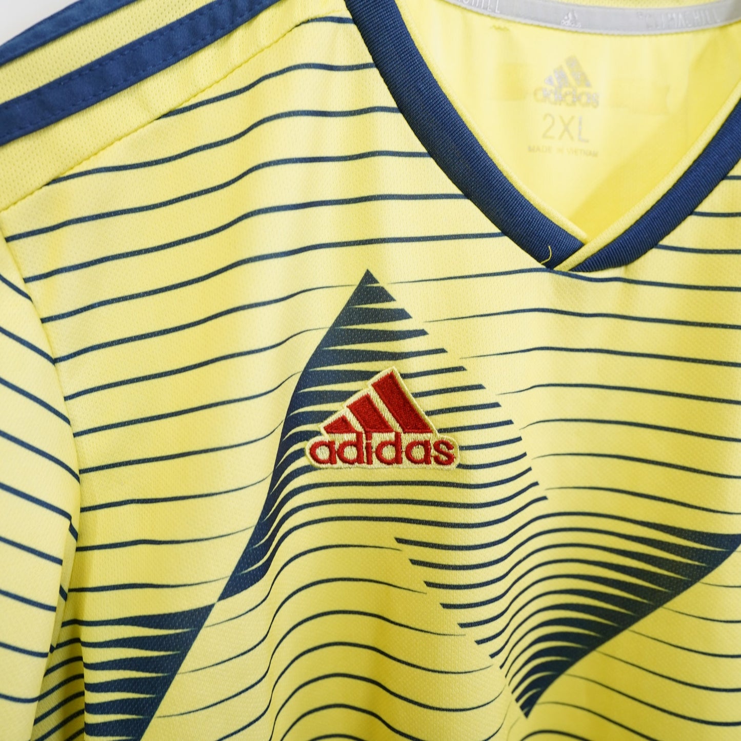 (L) Adidas Colombia Home Soccer Jersey Youth XXL Men's L Yellow 2019 Football
