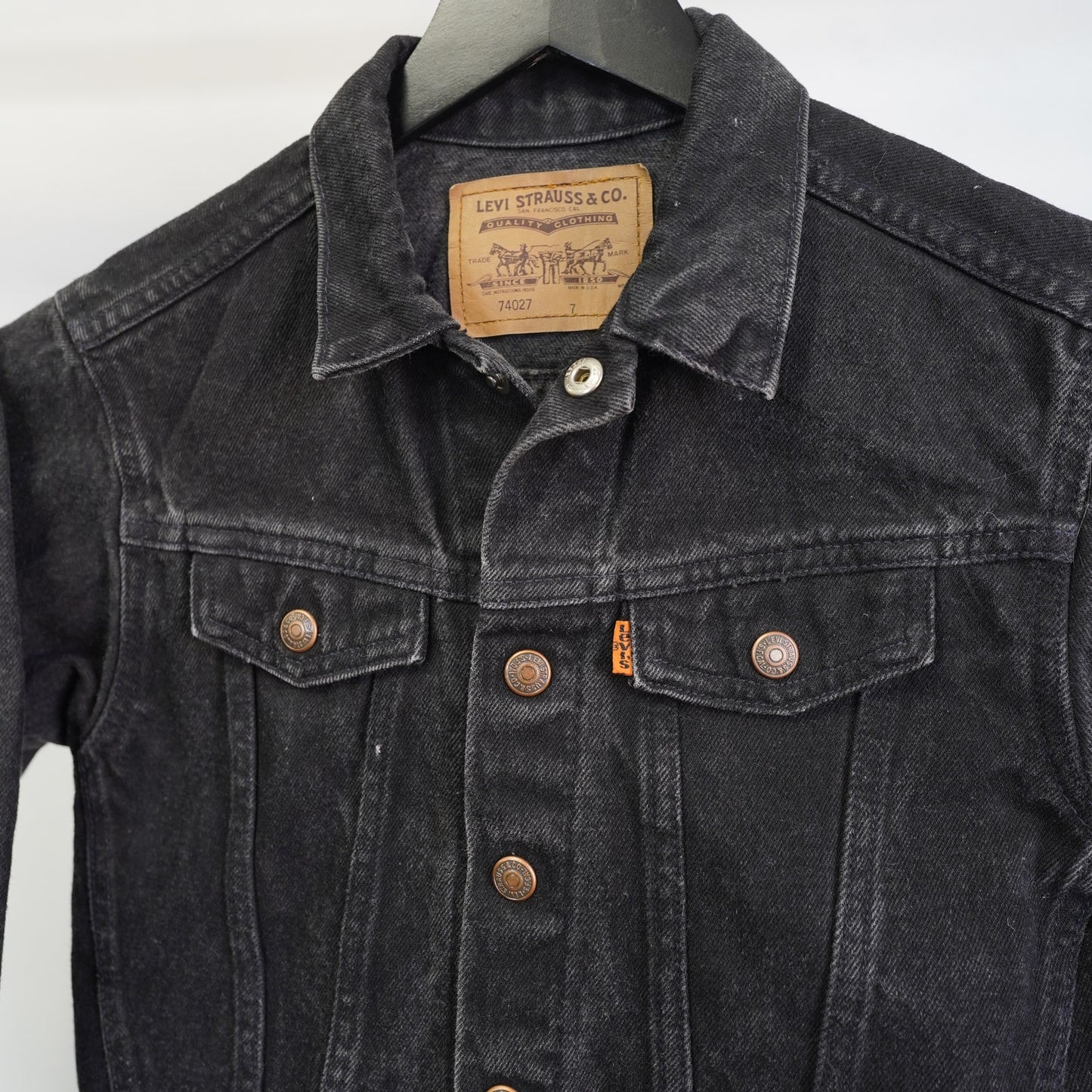 (Youth 7) Vintage Levi's Strauss Orange Tab Kids Black Denim Jacket Youth 7 90s USA Made