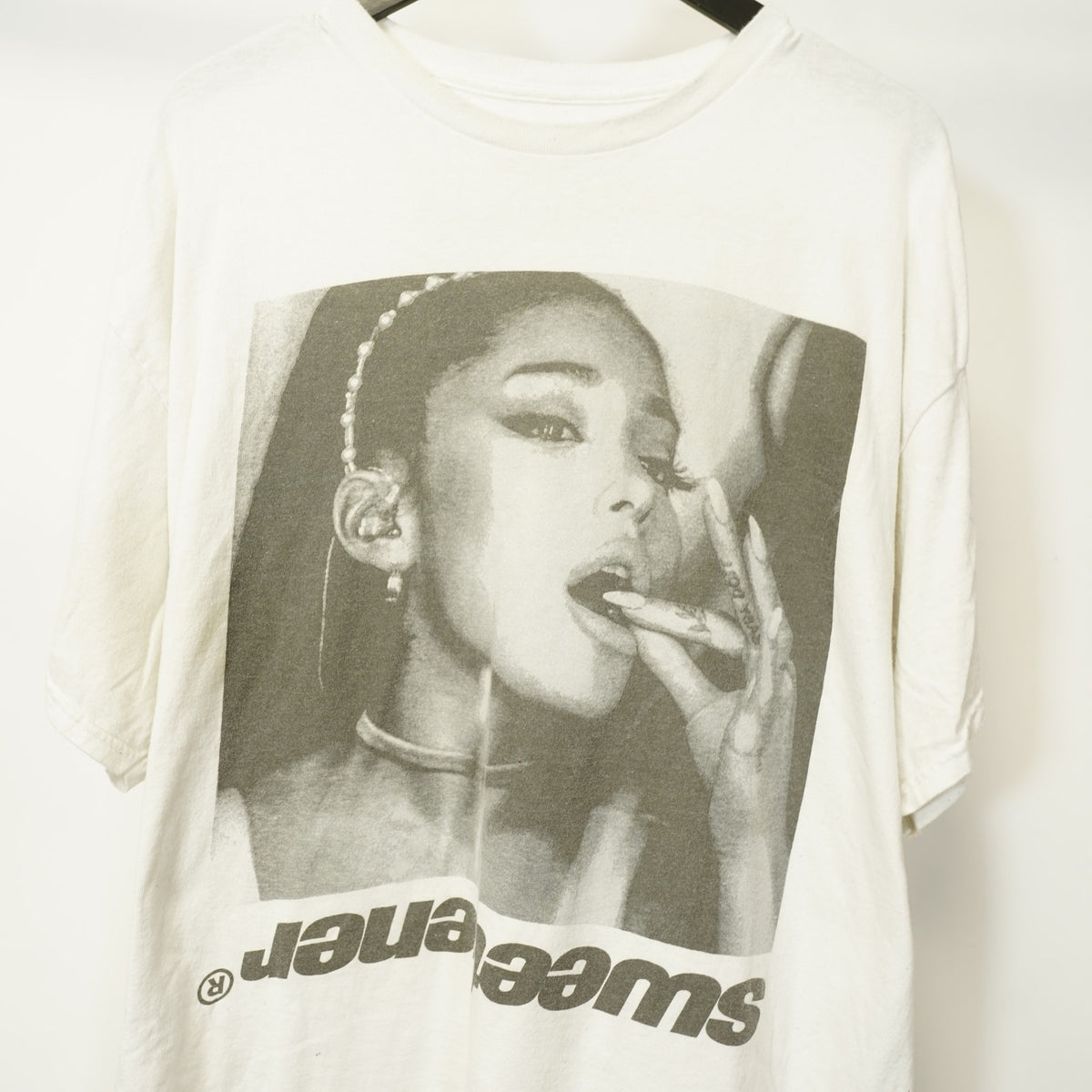 (Women's XXL) Ariana Grande Sweetener White Band World Tour T-shirt Women's XXL Hot Topic