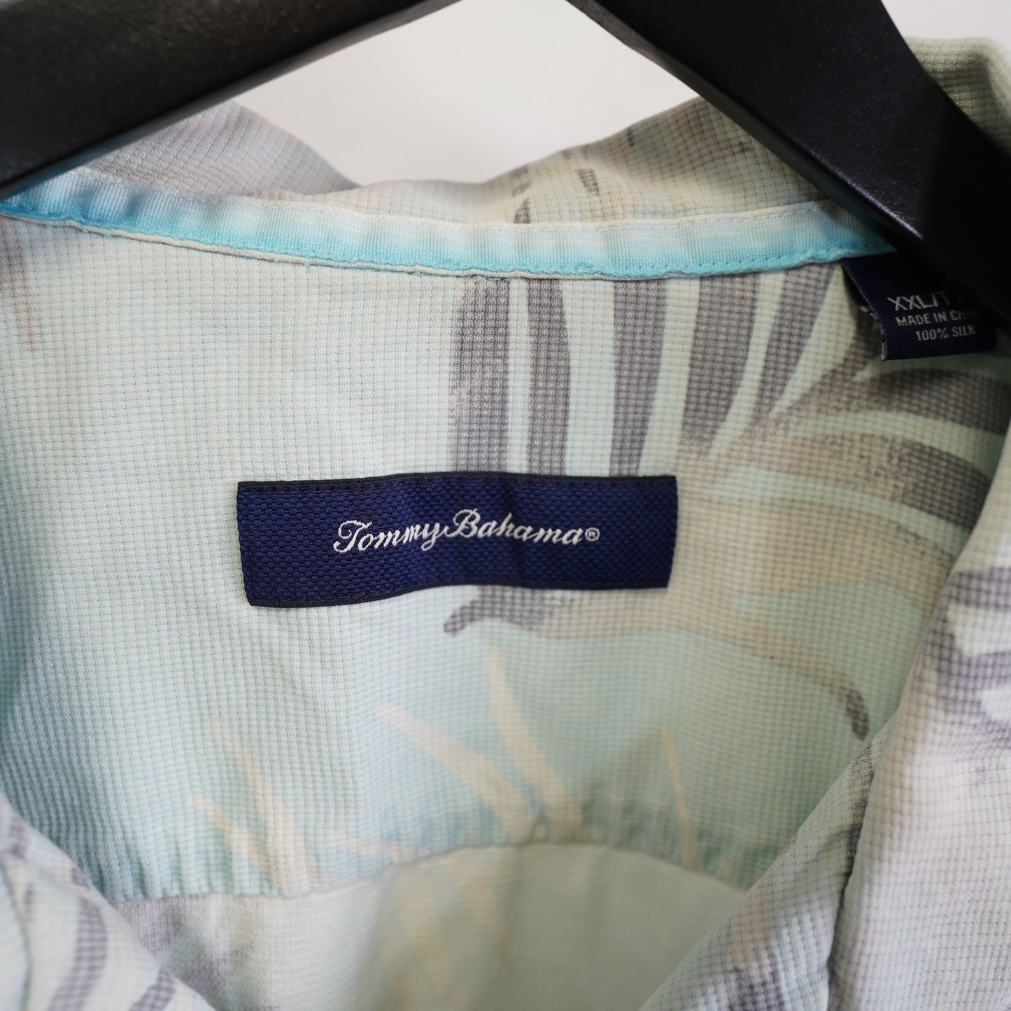 (XXL) Tommy Bahama Mens Floral 100% Silk Hawaiian Shirt Men's XXL Palm Flowers Blue