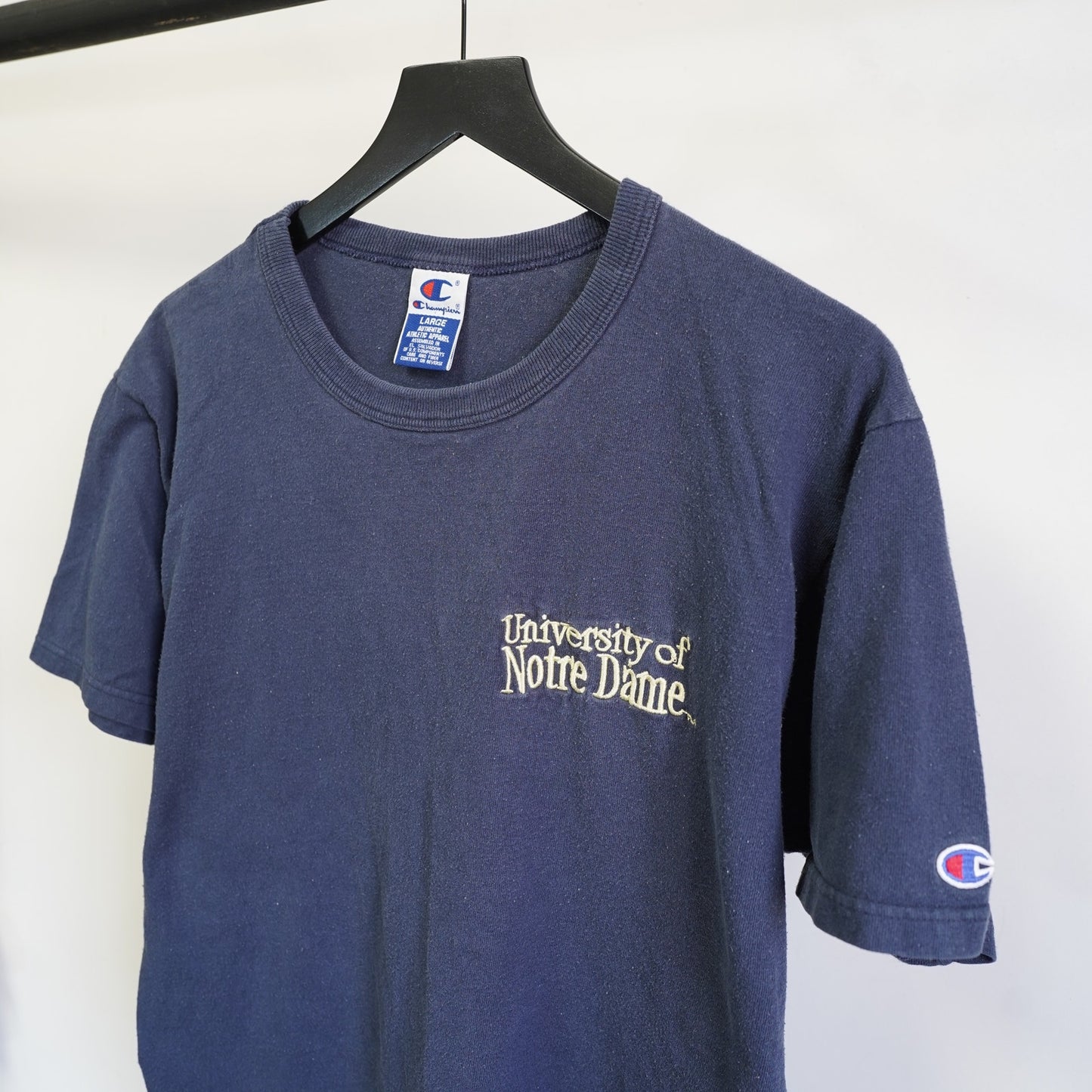(L) Vintage Notre Dame Fighting Irish Embroidered Champion T-Shirt Men's L Blue 90s