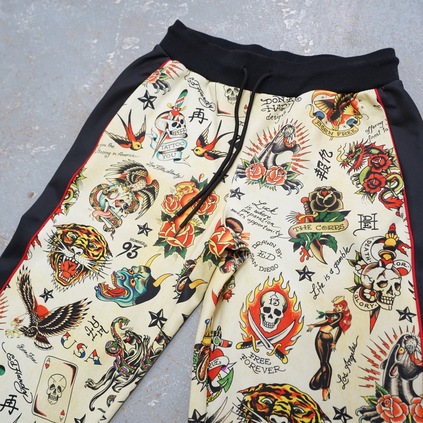 (Women's S) Ed Hardy Flashboard Tattoo Print Track Pants Women's S Y2K 2000s Multicolor