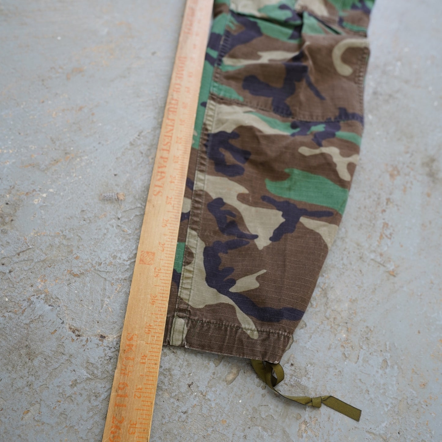 (31x32) Vintage US Military M81 Woodland Camo Cargo Pants Men's 31x32 Army 90s Utility