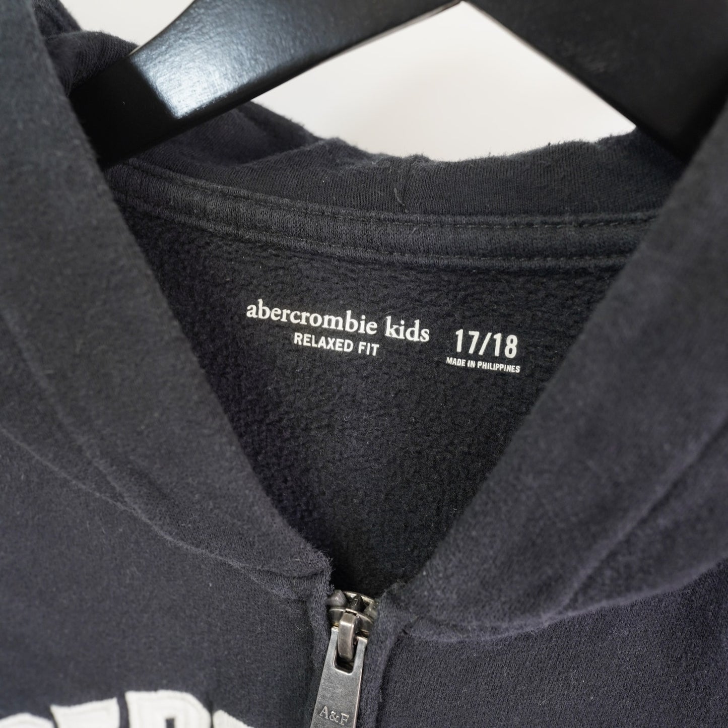(Kids XL) Abercrombie Kids Embroidered Y2K Hoodie Boys XL Black White Mallcore 2000s