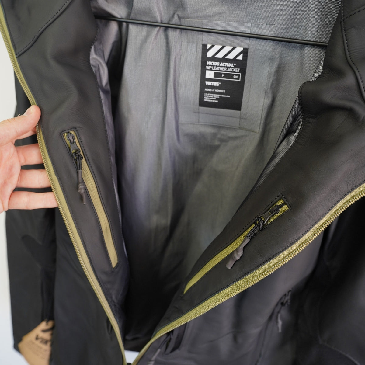 (S) VIKTOS Waterproof Leather Tactical Jacket Men's S Black Full Zip Gorpcore New