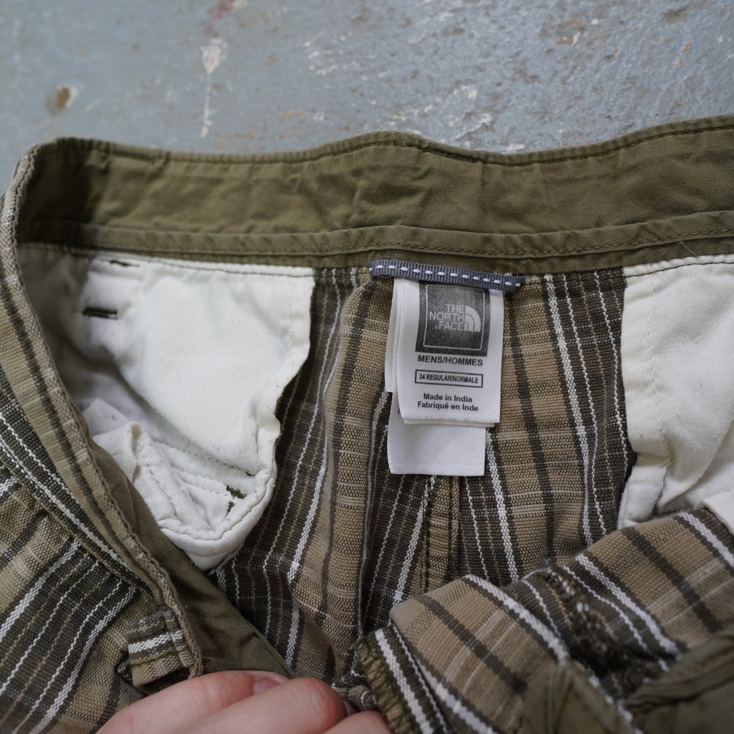 (Sz. 34) The North Face Plaid Hiking Shorts Men's 34 Brown Tan Gorpcore Outdoors Casual