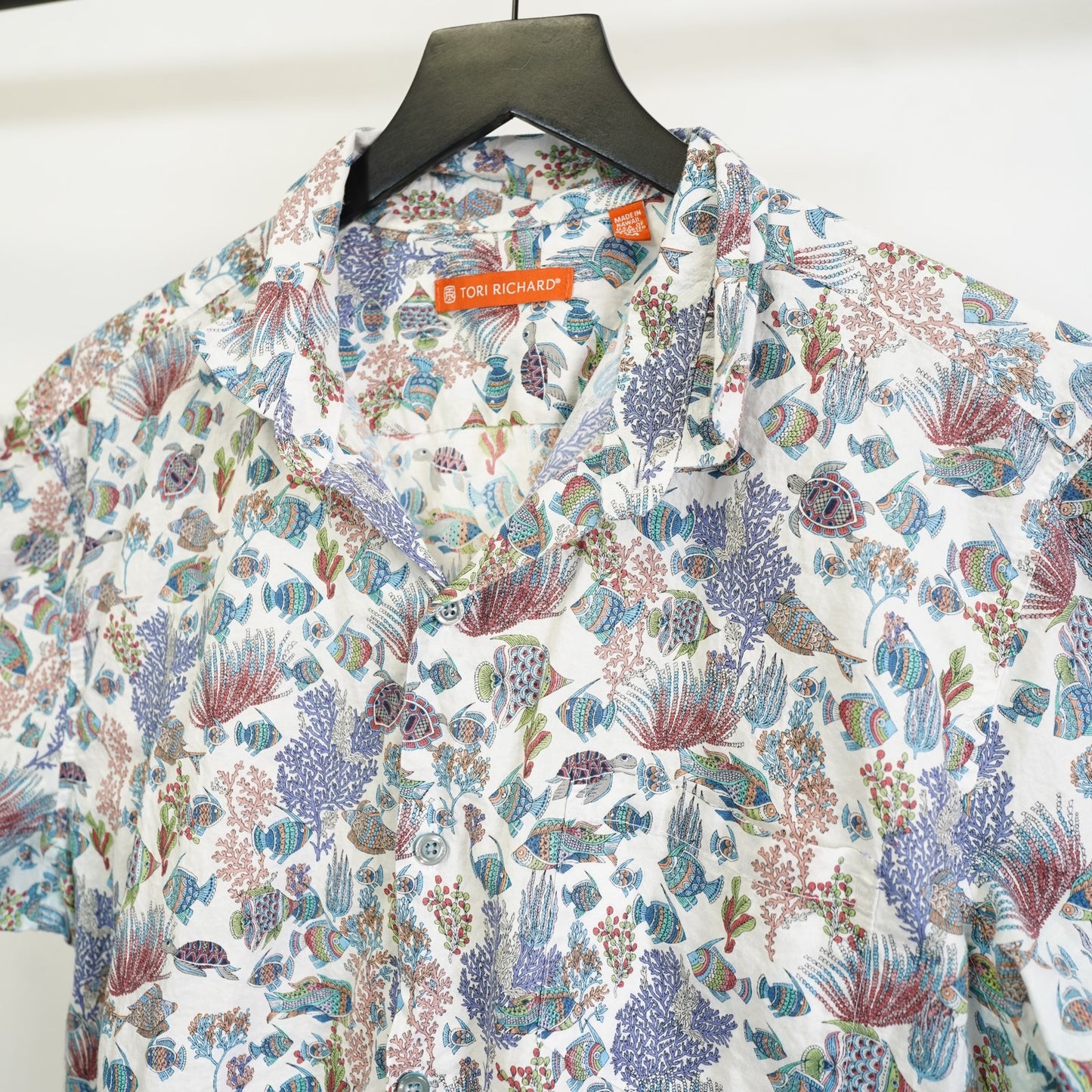 (M) Tori Richard Fish All Over Print Tropical Button Up Shirt Men's M Retro