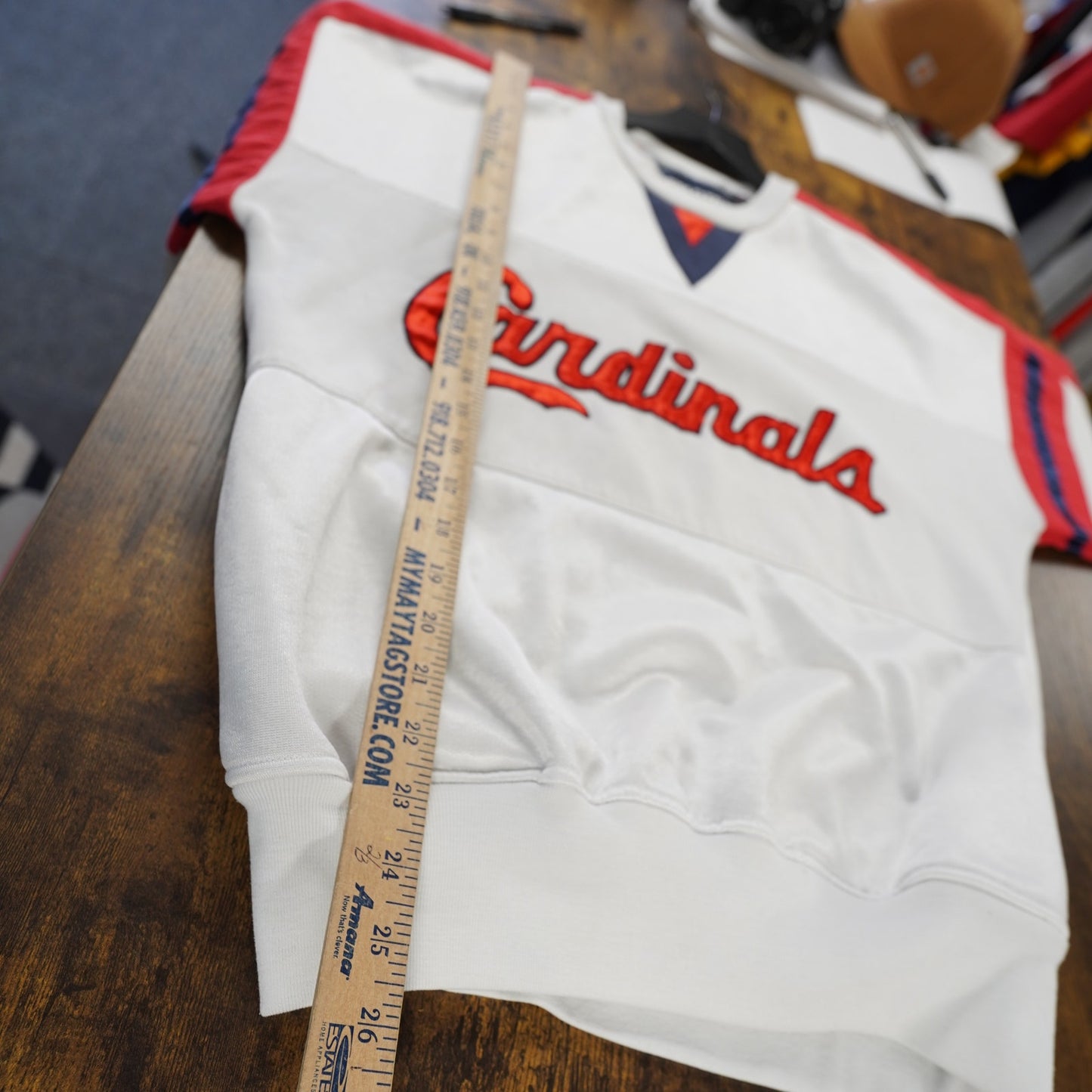 (M) Vintage St. Louis Cardinals Starter Embroidered Sweatshirt Men's S-M White