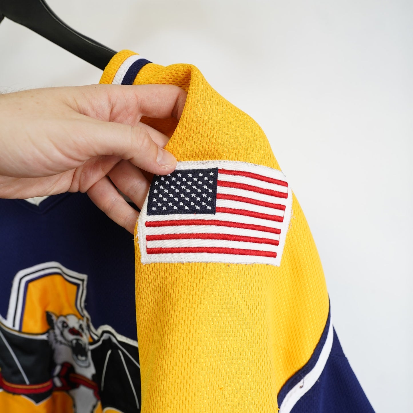 (XL) Vintage Austin Ice Bats Sewn AK Hockey Jersey Men's XL 2002-2003 Blue Yellow